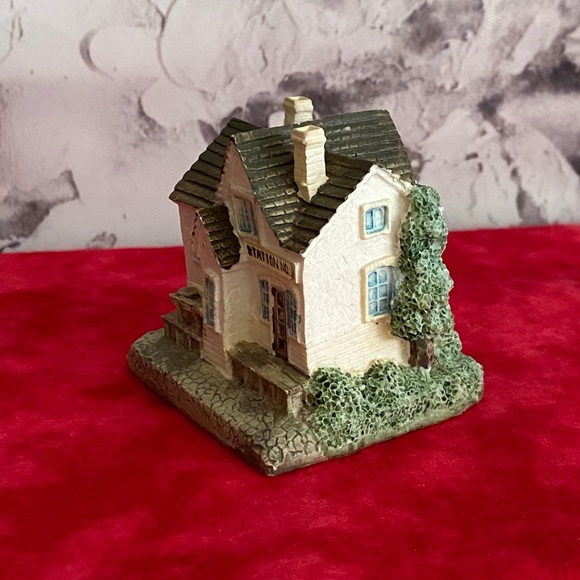 Collectible Vintage Pony Express Station No. 9 Miniature - Picture 5 of 7